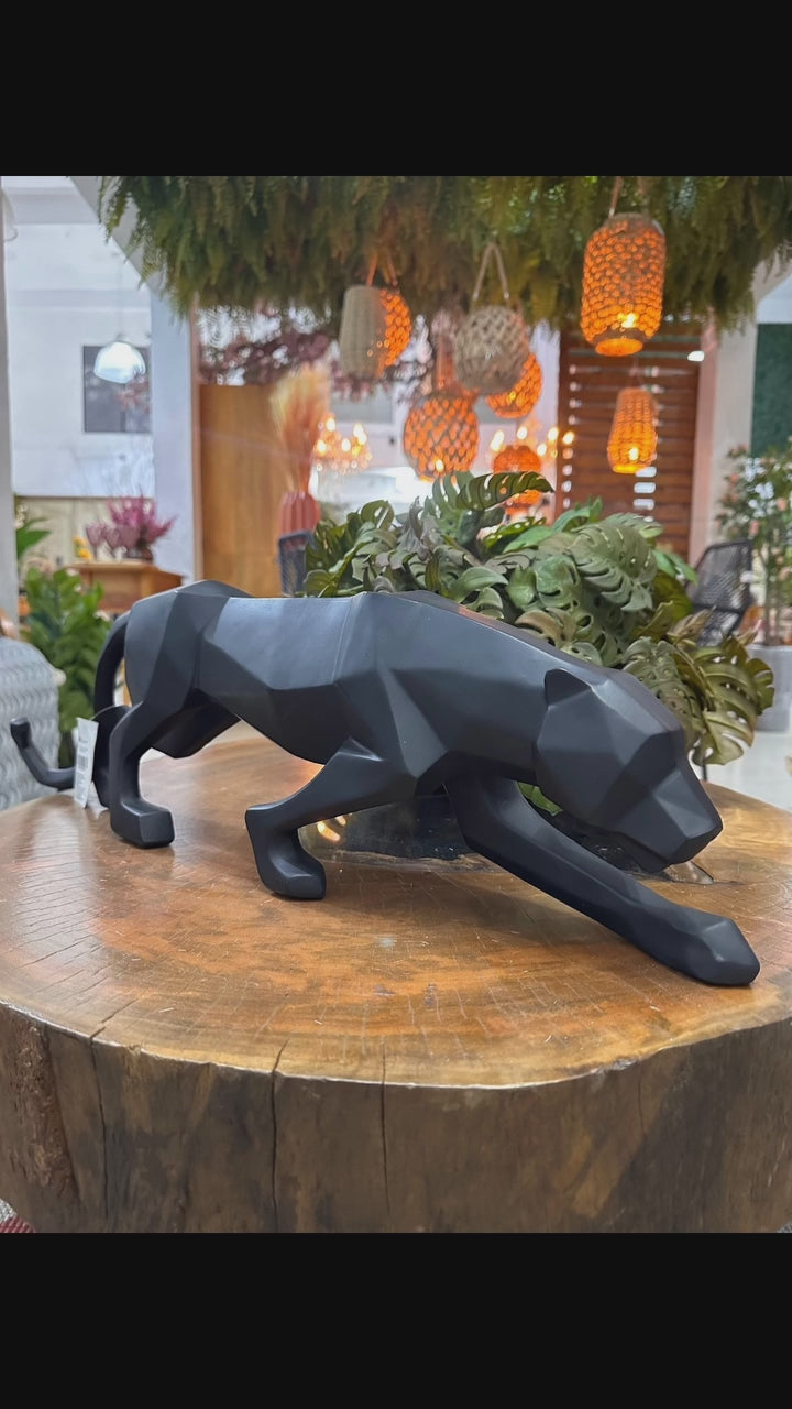 Estatua geométrica Jaguar